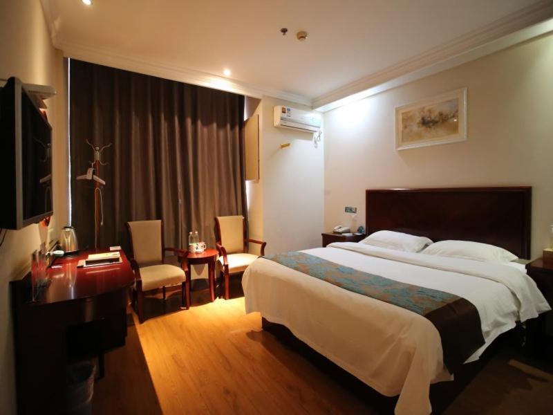 Greentree Inn Jiangsu Wuxi Yangjian Xihu Road Express Hotel Экстерьер фото